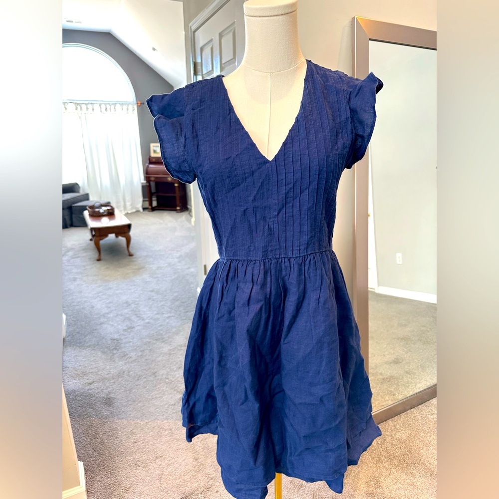 Vineyard Vines linen pintuck dress